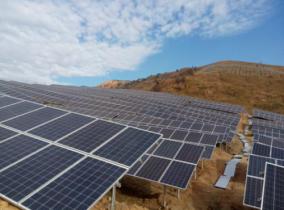 2018年我国光伏新增装机量预计50GW 一线制造商仍被低估