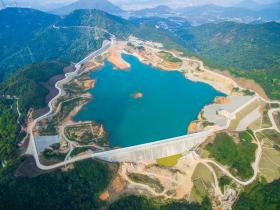 南方电网又造了两块超能绿色充电宝