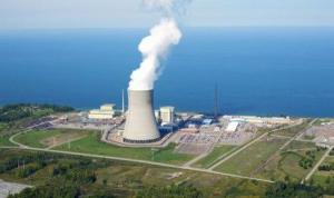 浙江省人民代表大会常务委员会关于废止《浙江省核电厂辐射环境保护条例》等三件地方性法规的决定