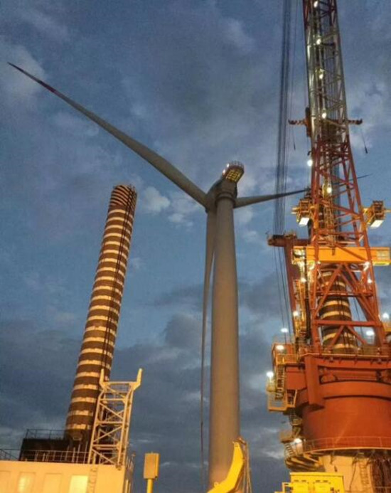 GE在亚洲首台海上风机顺利吊装