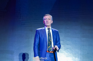 MIT电化学专家Donald Sadoway谈电池储能技术的创新议题