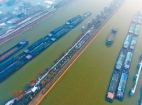 北煤南运全力保障煤炭运输