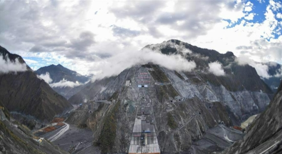 国内最高心墙堆石坝2017年长高超过60米