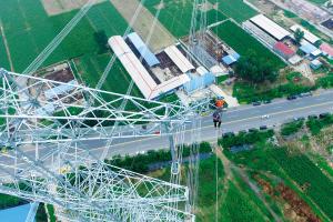 2020年南网初步建成安全可靠绿色高效智能电网