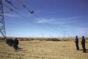 “无人机”上阵巡检超特高压电网