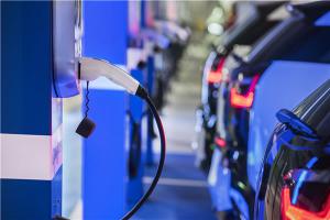 宝马2018年底在华即时充电桩数量将突破8万个