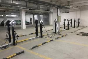 青海西宁再建1000台充电桩加快布局新能源汽车