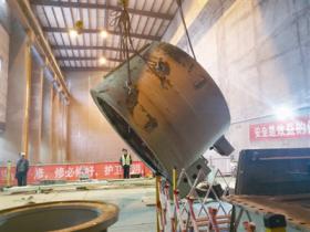 黄河巨亭水电站1号机大修分解完成