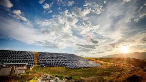 沙特、软银将共建全球最大太阳能发电项目