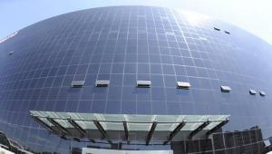 我国首条大面积“发电玻璃”生产线在成都投产