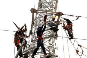 山东2017年升级8008个贫困村电网