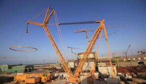 华龙一号K3机组环吊环承梁、环轨整体吊装完成