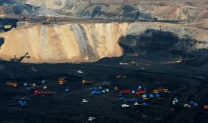 南疆最大露天煤矿在拜城县建成投产