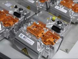 比亚迪的能量密度小目标：两年内磷酸铁锂180wh/kg