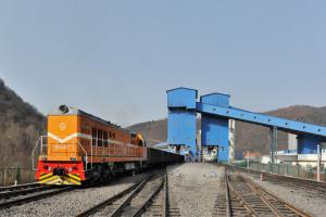 陕煤黄陵二号煤矿：运煤皮带装上“清扫器”