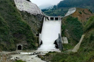 云南大华桥水电站蓄水至发电高程