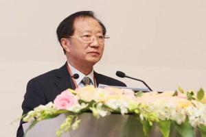 陈清泰：电动汽车研发应进入“3.0版本”