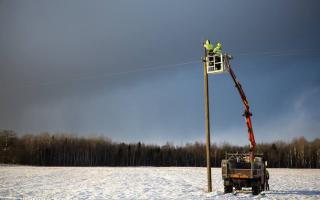 网络运营商在未来四年内签署框架协议