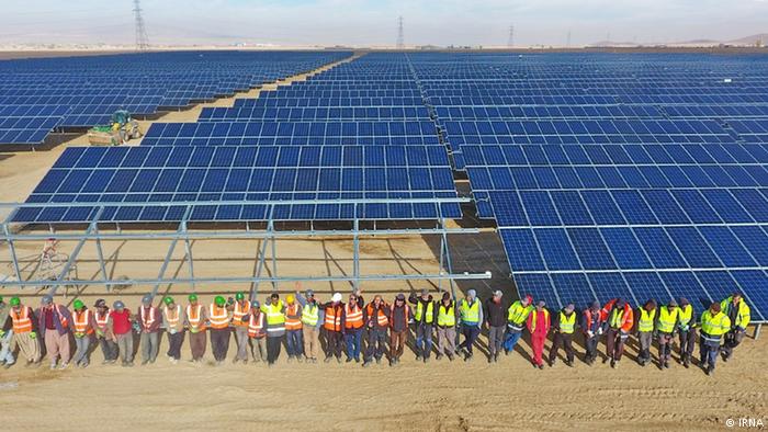 在伊朗建造太阳能发电站