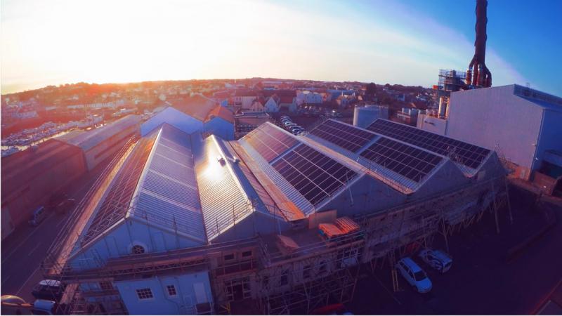 根西岛公用事业推出第一个太阳能屋顶阵列