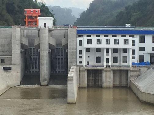 云南腾冲桥街水电站正式下闸蓄水