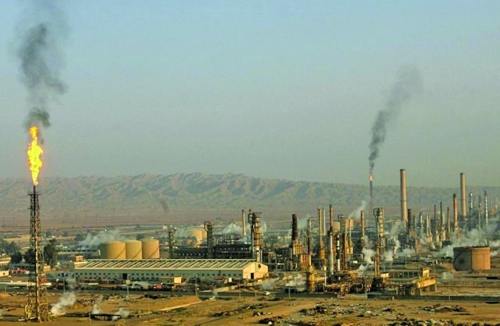伊朗在炼油厂使用基尔库克石油
