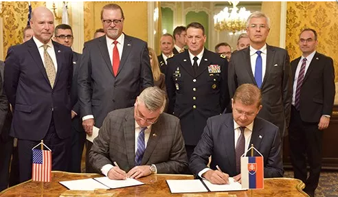 印第安纳州与斯洛伐克加强合作