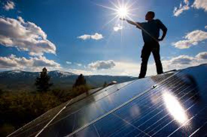 机构认为市场对光伏新政反应过度