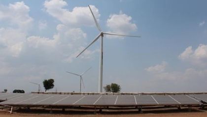 印度希望通过建造混合太阳能风力发电厂来增加电力生产