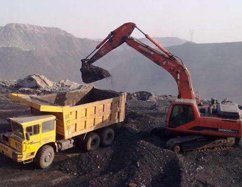 内蒙古煤矿总产能13.3亿吨/年 年内可新增产能1.1亿吨