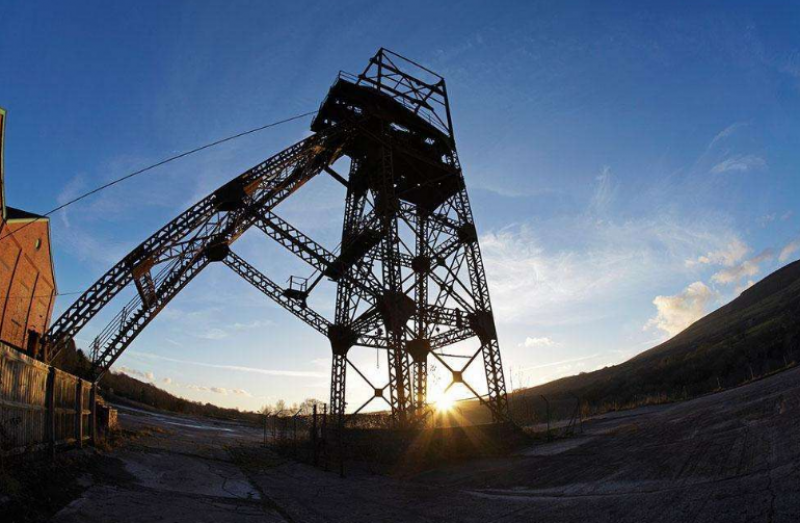 黄玉治主持召开专题会议研究煤矿采掘失调问题