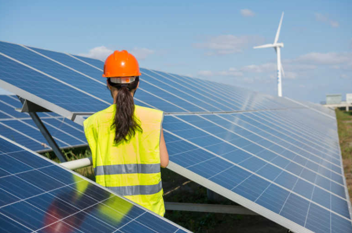 降低太阳能和风能的成本将受到更便宜的能源储存的推动