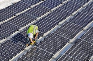 伊利诺伊州能源法吸引东北地区的工业太阳能开发商