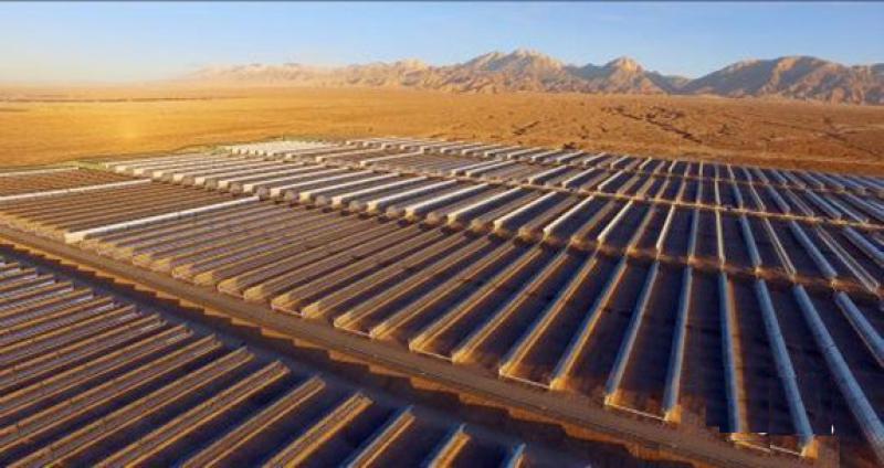 中国首个大型商业化光热电站一次带电并网成功