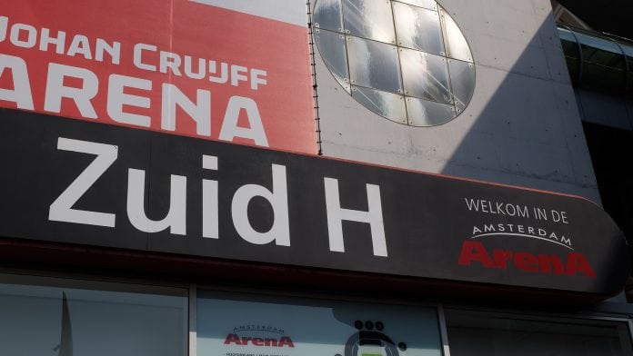 体育馆储能使用二次和新型电动车电池