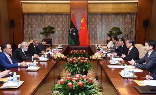 王毅同利比亚团结政府外长会谈 签署共建“一带一路”谅解备忘录