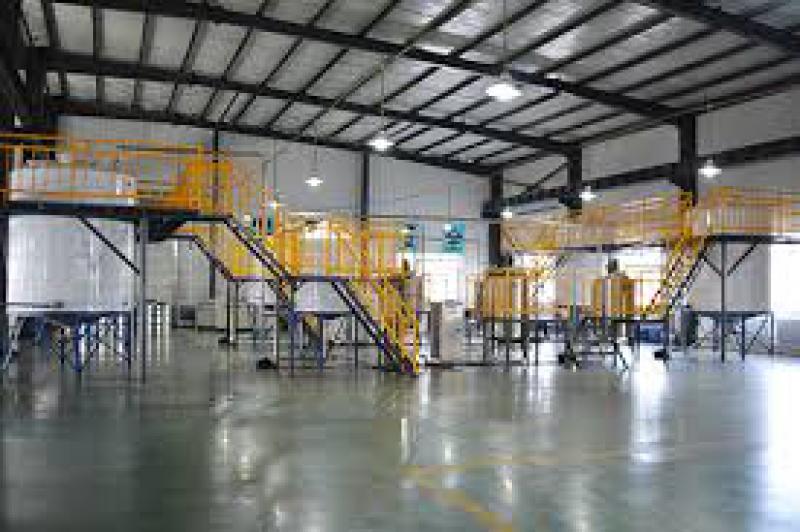 我国首条吨级富勒烯生产线投产