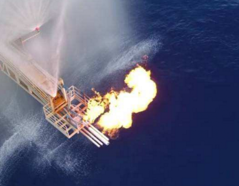 蓝鲸1号： 成功开采可燃冰的“国之重器”