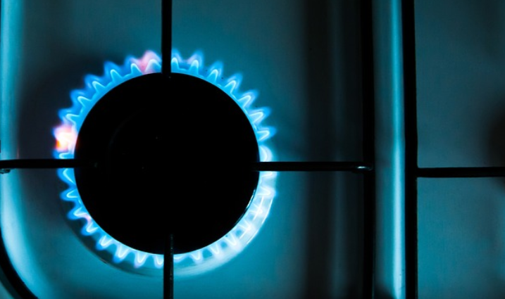 尽管失去客户，苏格兰电力公司新一季度扔盈利