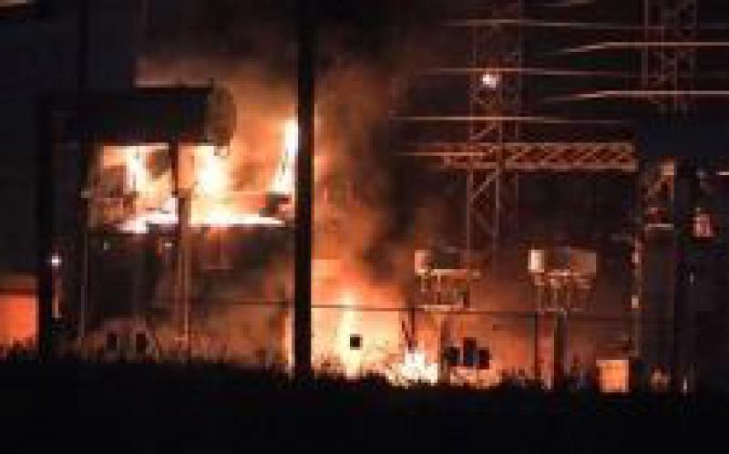 北约克水电站Hydro One变压器爆炸导致停电