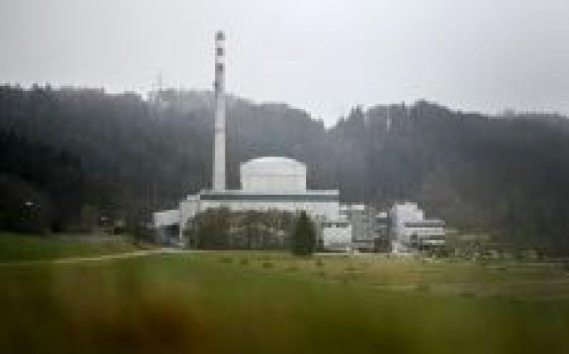 瑞士核电站被迫减产，因为河水变暖使反应堆冷却
