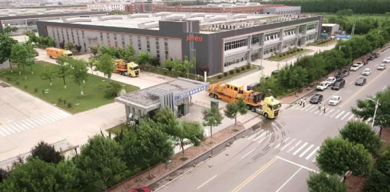 中国压裂成套设备首次进入中东市场