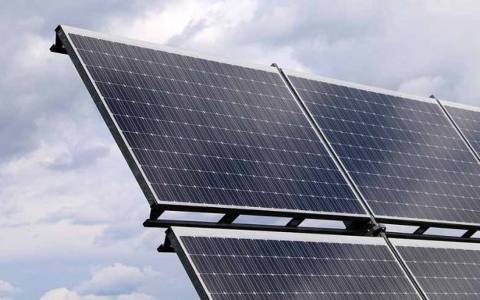 黑山8家公司购买了招标文件，计划在Možura上安装太阳能发电厂