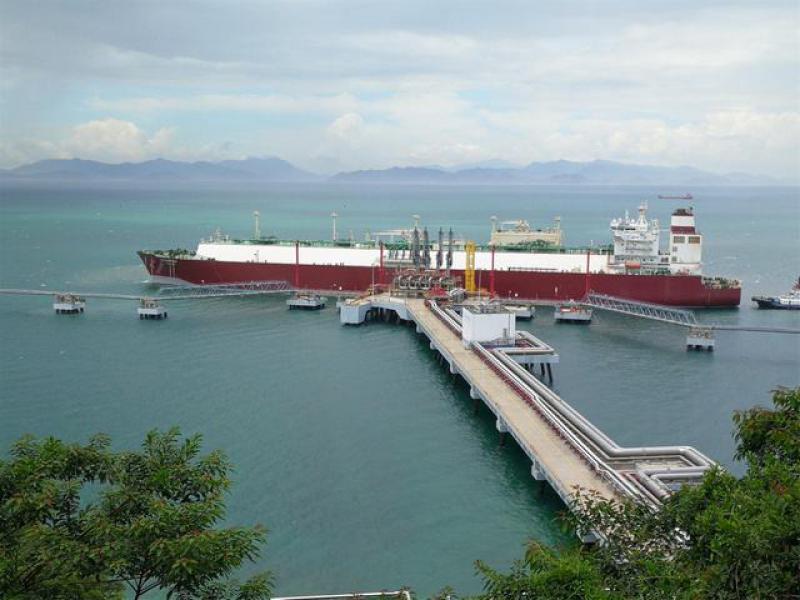 中国海油深圳LNG正式投产运营