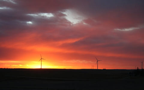 美国实施了45亿美元的风电项目