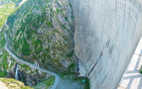 美国胡佛大坝或变身“超级电池”