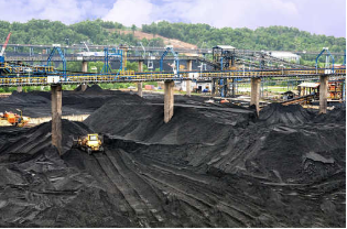 印度政府表示，面临煤炭短缺的发电厂数量已经下降