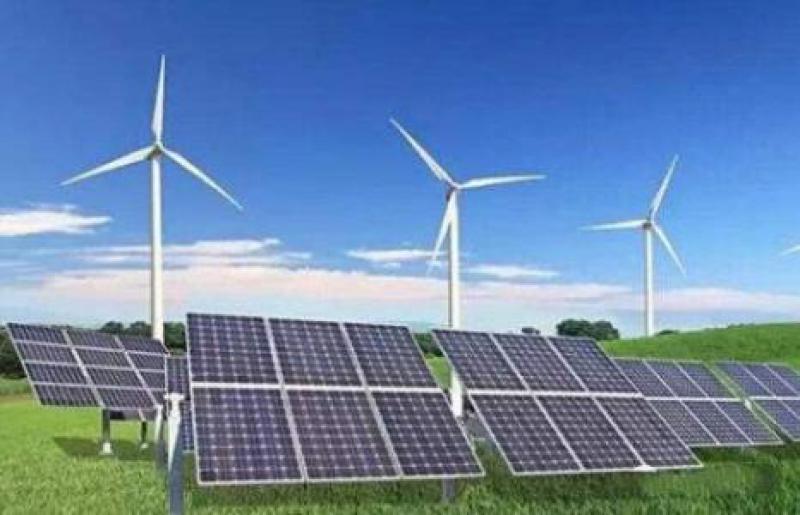 新能源产业走向高质量发展 光伏与风电发展态势各异