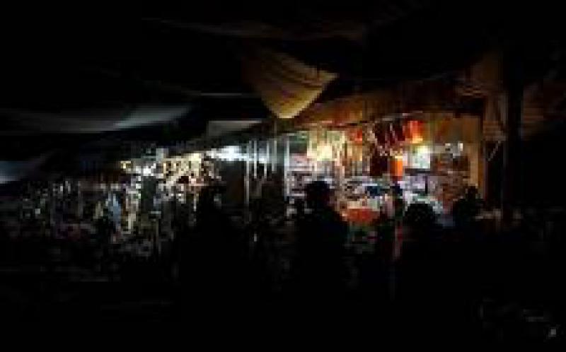 卡拉奇的许多地区都面临长达数小时的电力故障