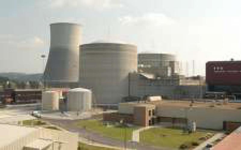 美国一核电站的两名员工因拉电缆导致电弧闪光并受到烧伤